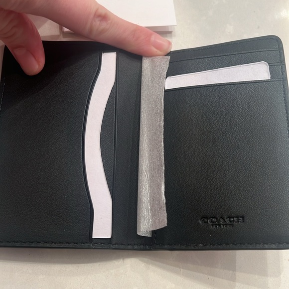 NWT Coach Window Pane Plaid Men’s Wallet Navy/Multi - Picture 2 of 3